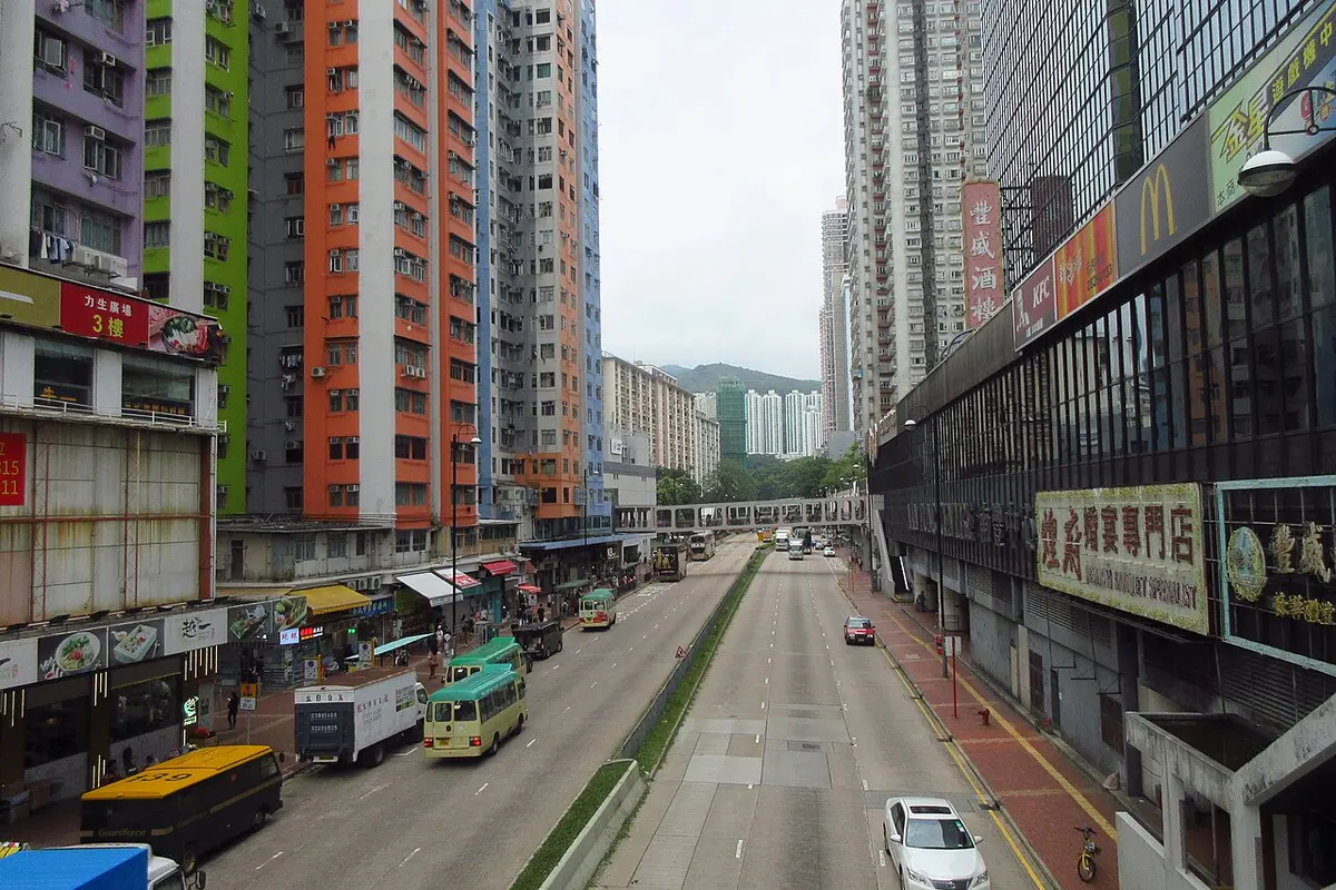 南豐中心及荃灣青山公路周邊(2018年),並非公司工程相片